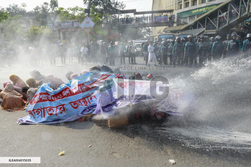 Teachers Protest in Bangladesh
