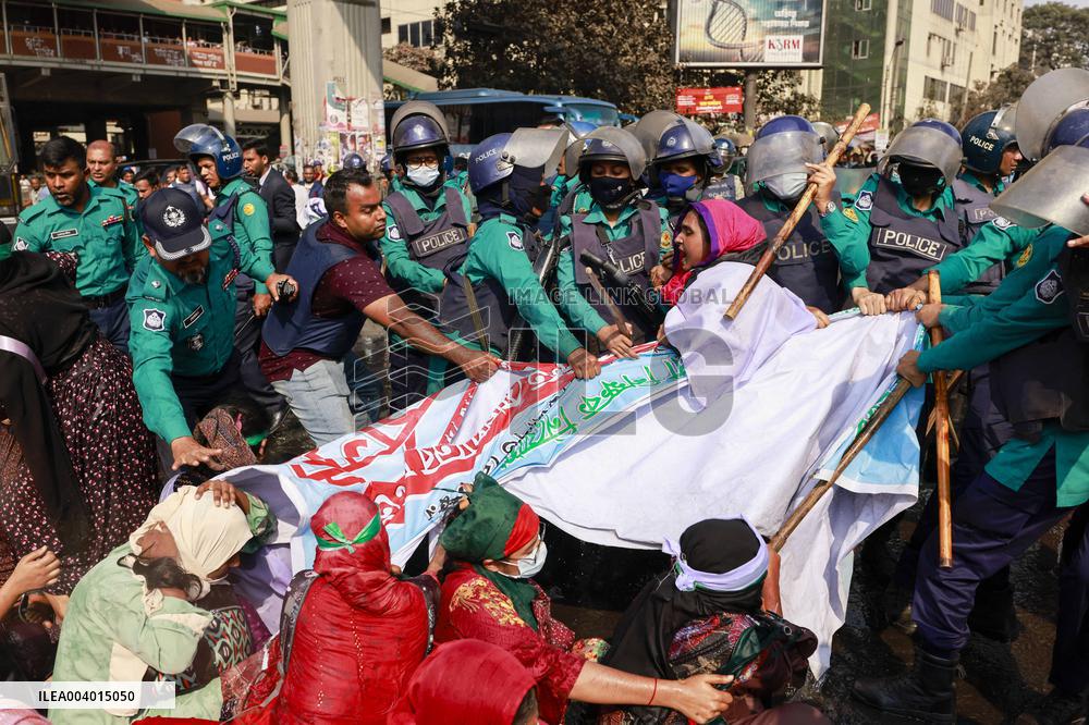 Teachers Protest in Bangladesh