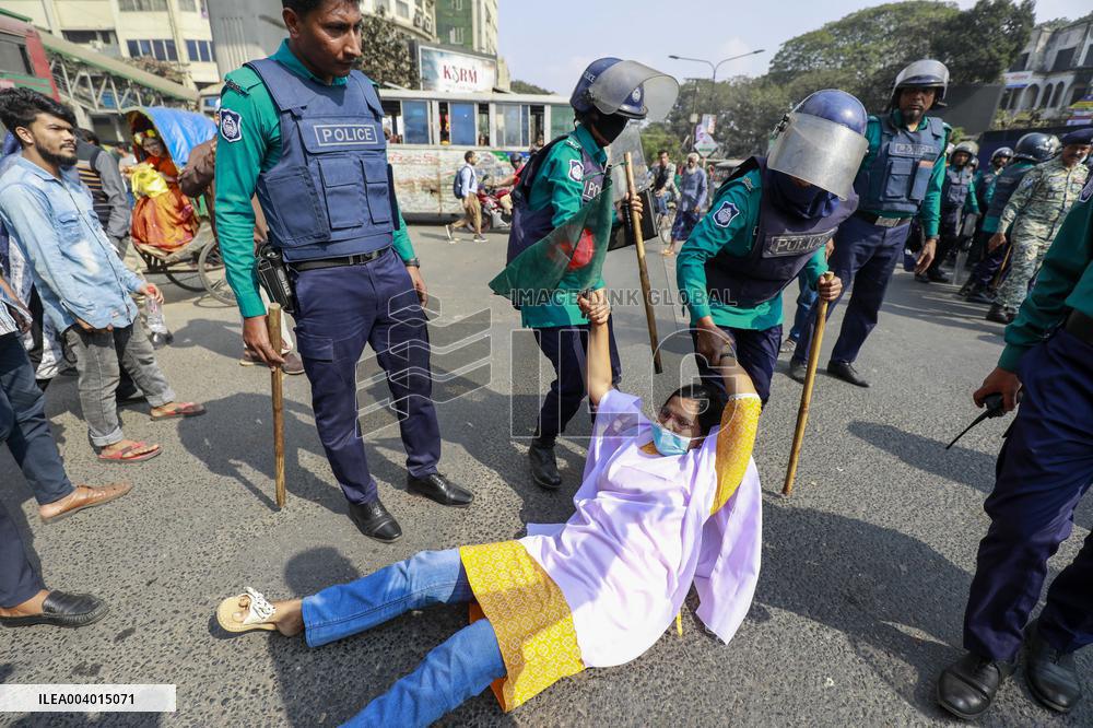 Teachers Protest in Bangladesh