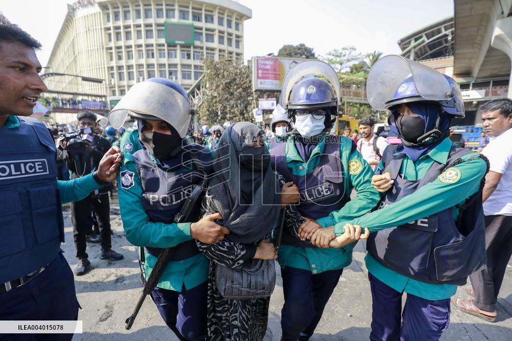 Teachers Protest in Bangladesh