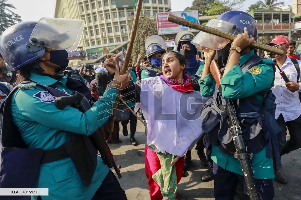 Teachers Protest in Bangladesh