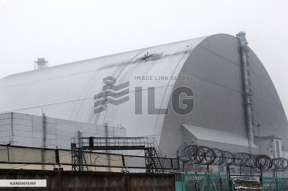 Russian drone hits Chornobyl shelter