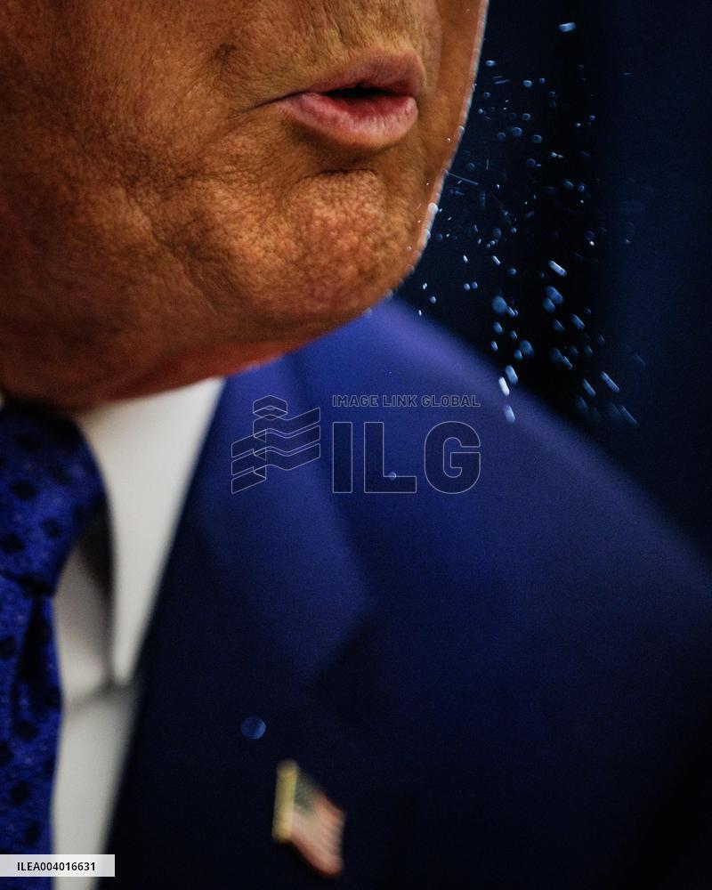 DC: U.S. President Trump Signs Executive Orders in the Oval Office