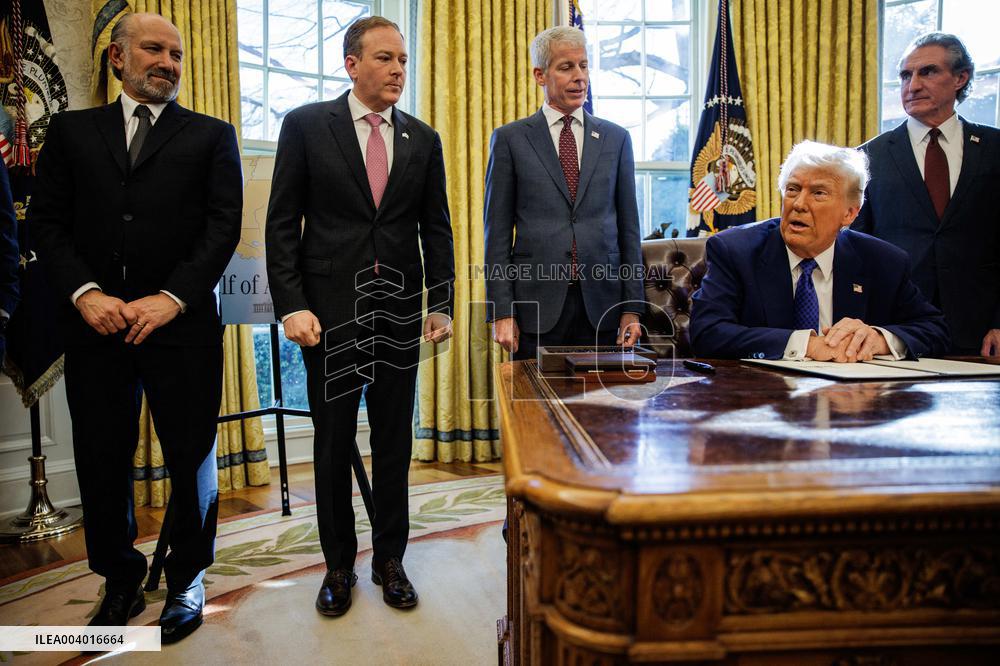 DC: U.S. President Trump Signs Executive Orders in the Oval Office