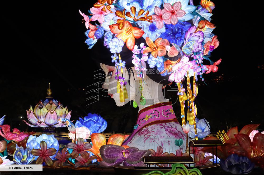 Giant Goddess Lamp Group