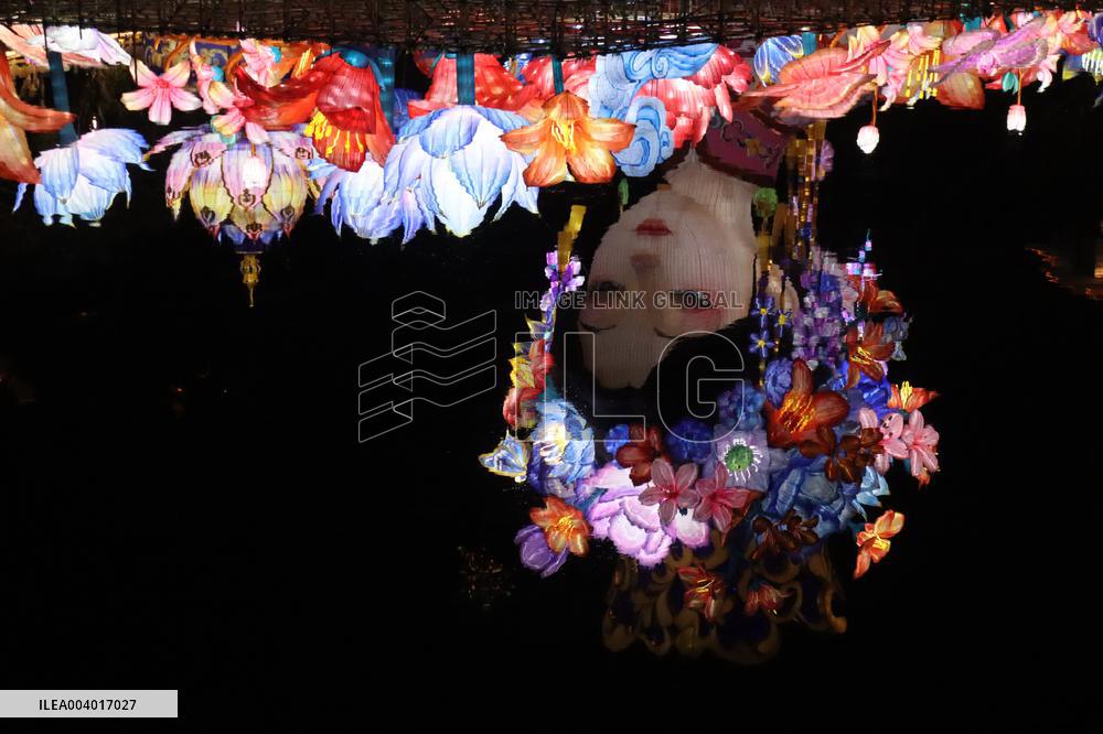 Giant Goddess Lamp Group