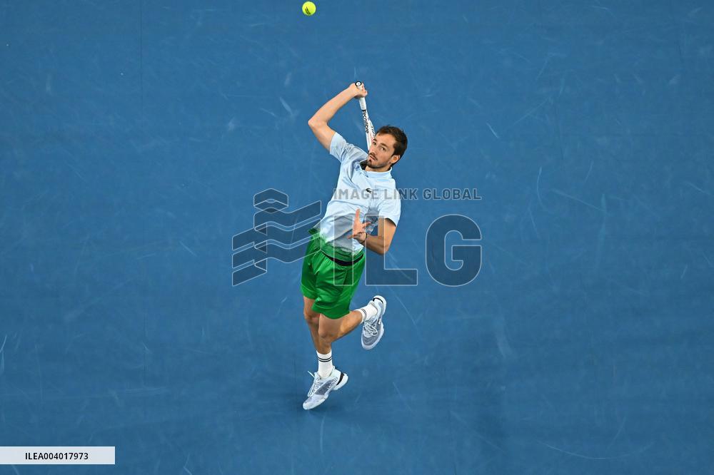 Open 13 Provence - Quarter-Final - Medvedev v Struff