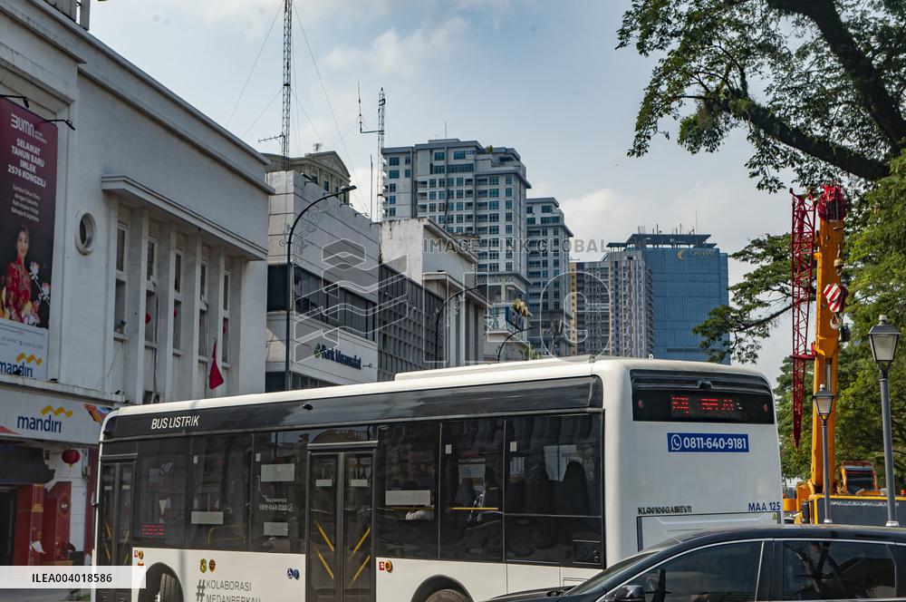 Global Nations Retreat from Fossil Fuel Dependency