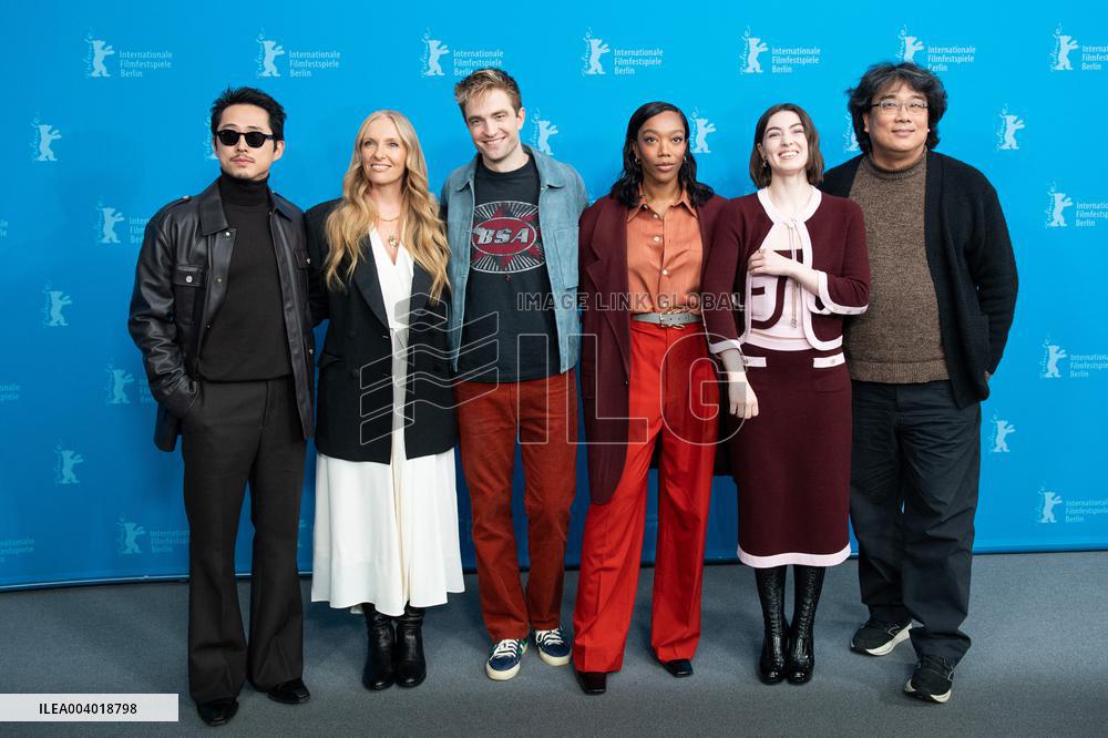 Berlinale Mickey 17 Photocall