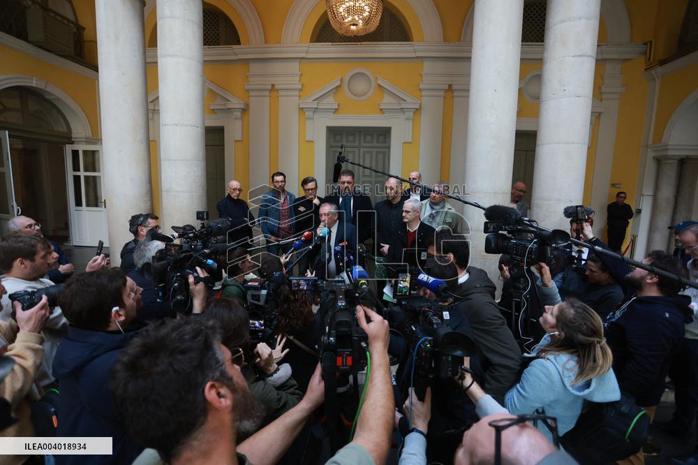 Francois Bayrou during a press conference - Pau