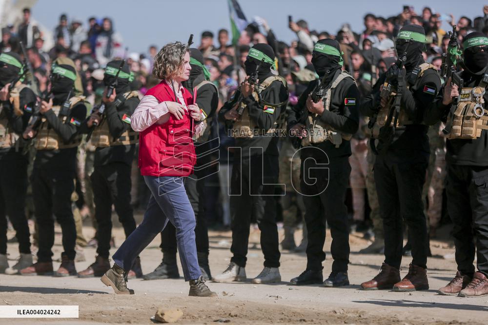 Hamas Transfers Israeli Hostages - Gaza