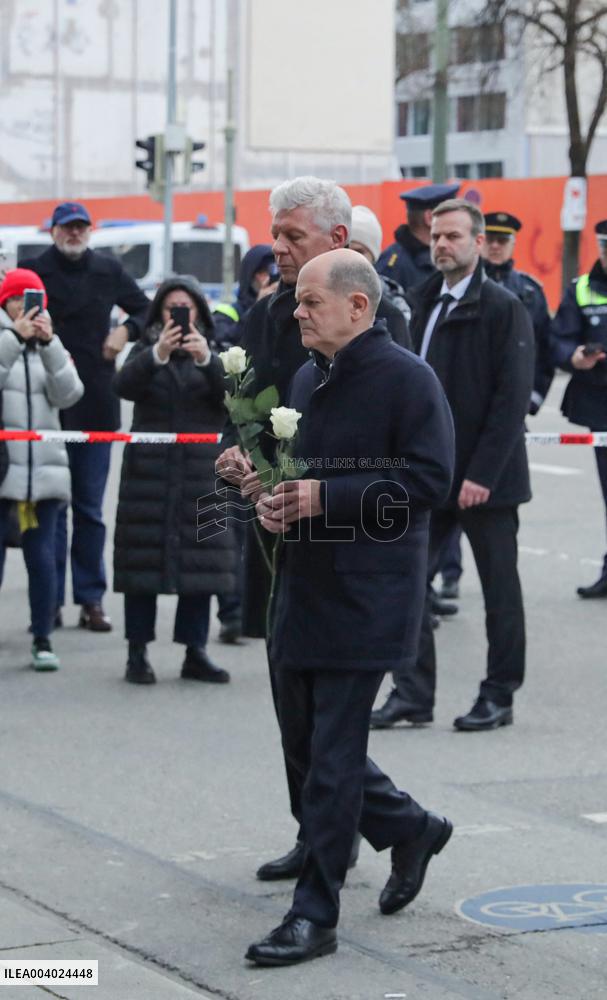 Olaf Scholz Pays Tribute To Munich Attack Victims