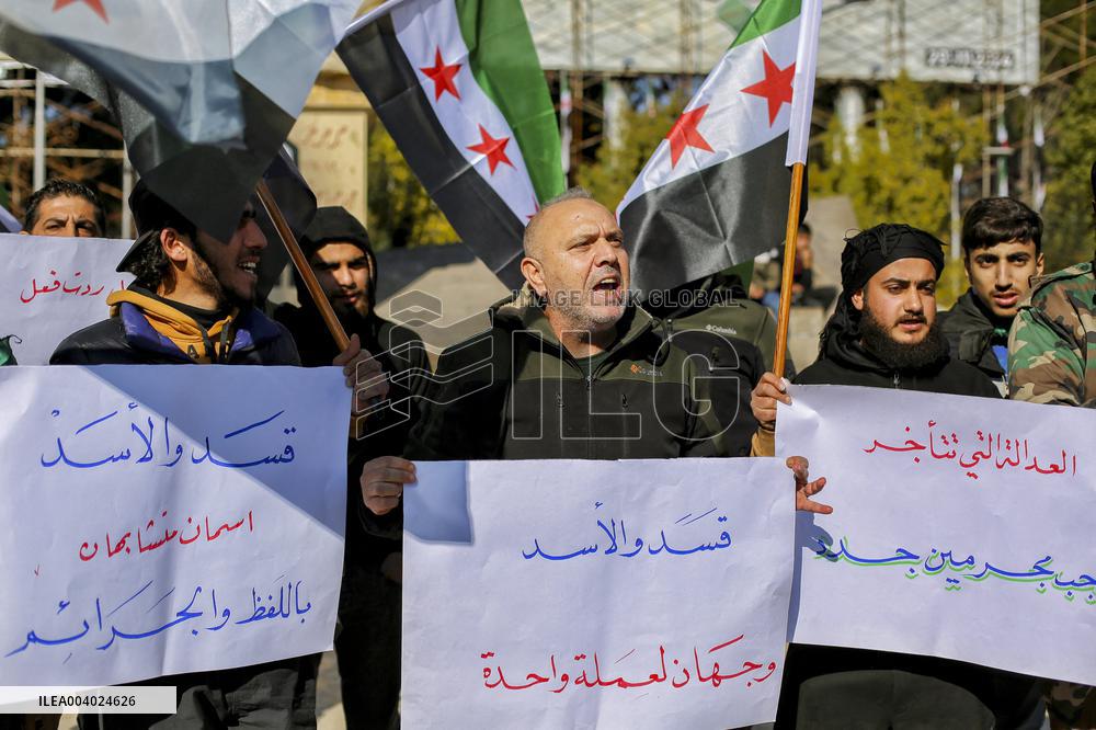 Demonstration In Saadallah al-Jabri Square - Aleppo