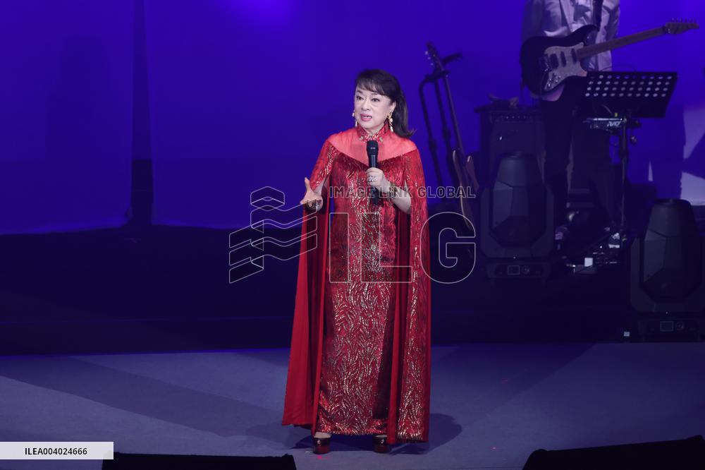 Taiwanese Singer Judy Weng