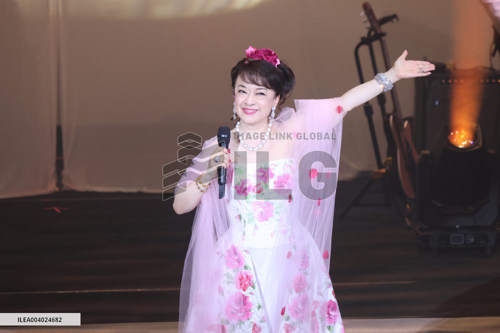 Taiwanese Singer Judy Weng