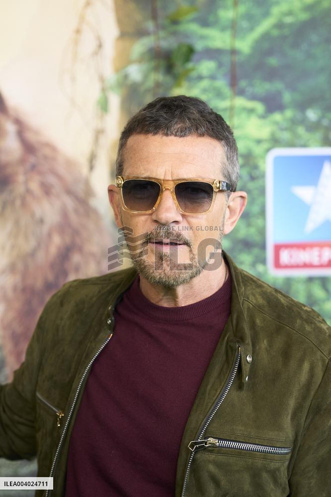 Antonio Banderas At Paddington In Peru Premiere - Madrid