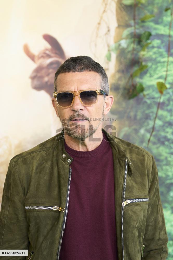 Antonio Banderas At Paddington In Peru Premiere - Madrid