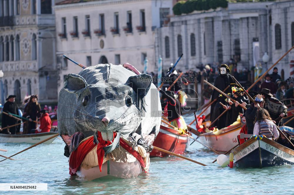 Pantegana Sail Parade In Venice