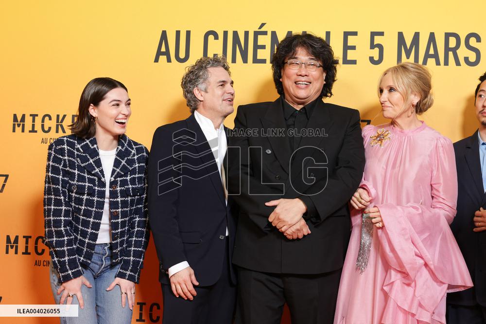 Mickey 17 Premiere - Paris