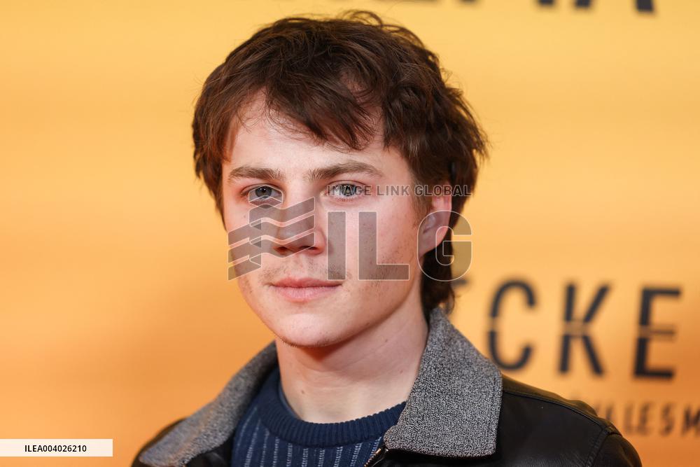 Mickey 17 Premiere - Paris