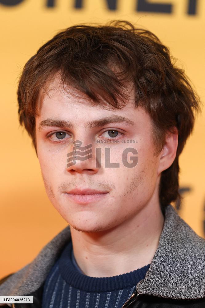 Mickey 17 Premiere - Paris