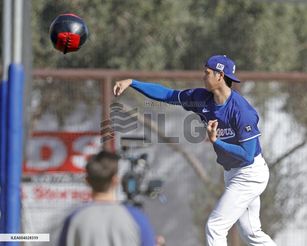 Baseball: MLB spring training