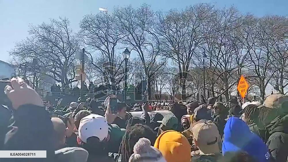 US: Philadelphia Eagles Fans Celebrate Super Bowl Win With Parade 3