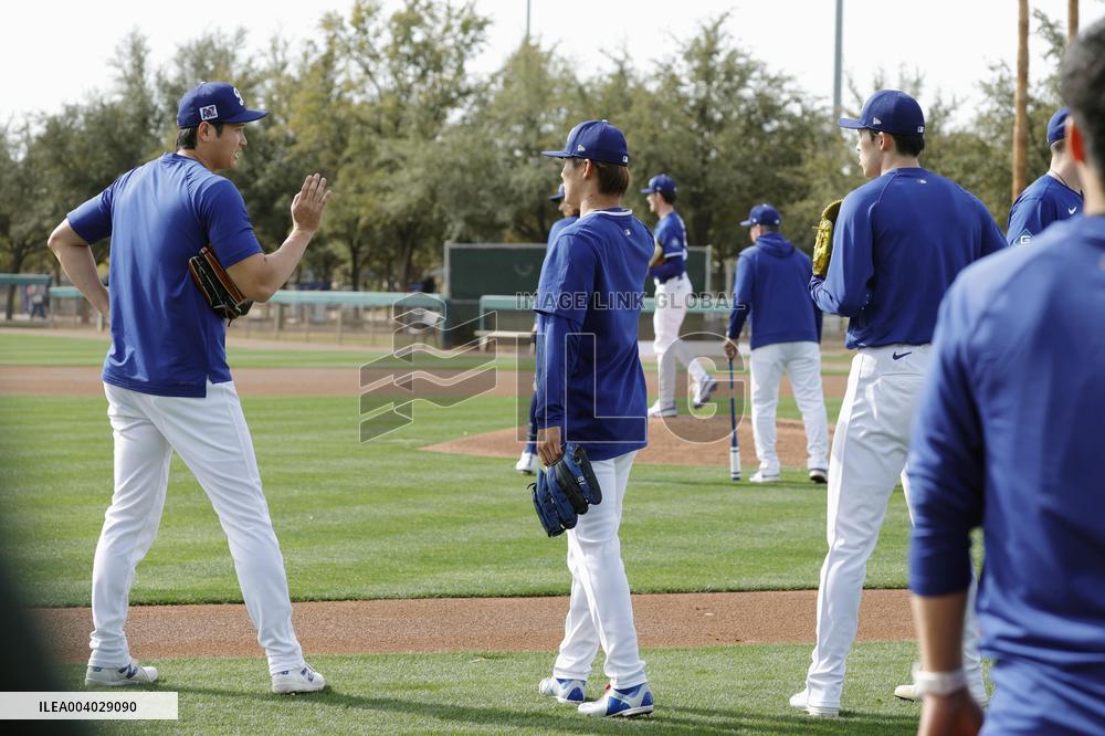 Baseball: MLB spring training