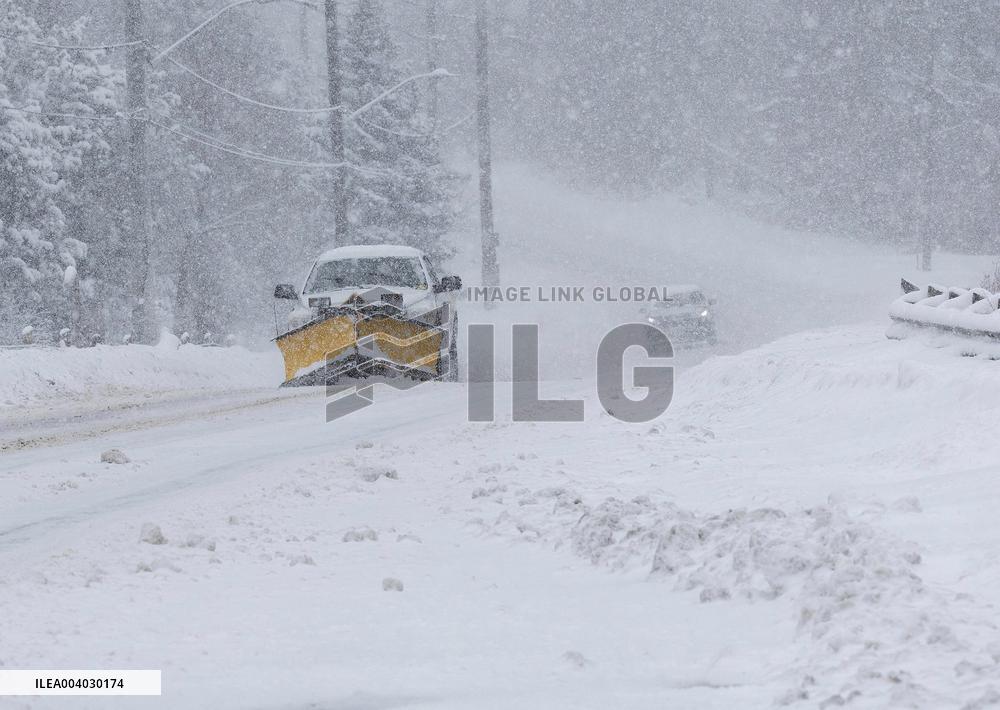 Snowstorm in Canada