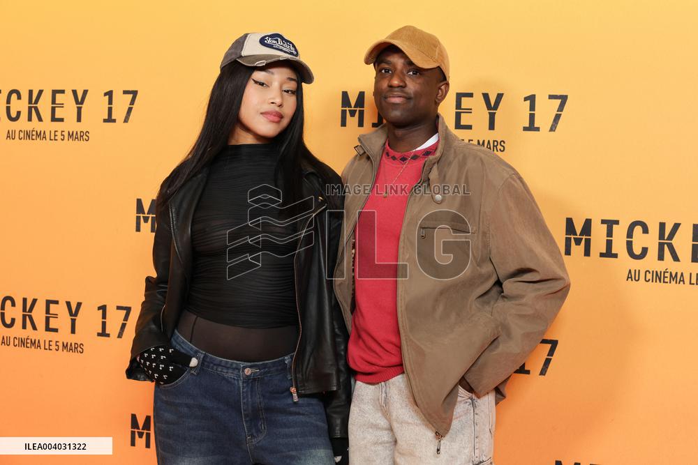Mickey 17 Premiere - Paris