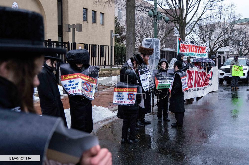Pro-Palestinian Rally Jordanian Embassy - Washington
