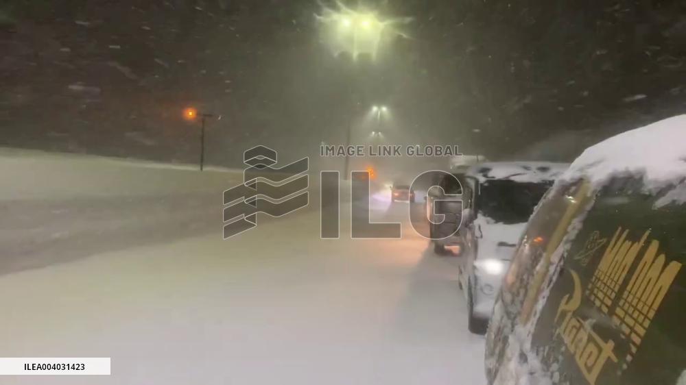 Japan: Expressway Closed Due To Snow And Multi-Car Accident In Niigata 2