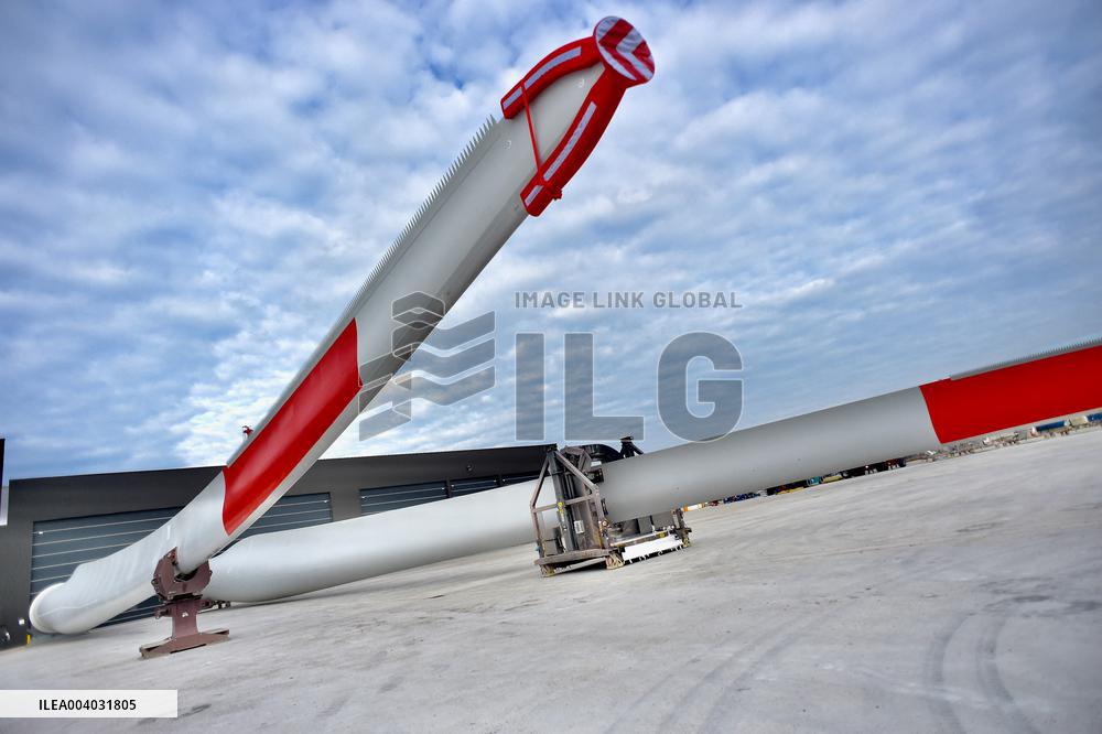 Marc Ferracci French Minister for Industry and Energy Visits Siemens Le Havre