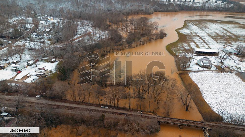 9 Killed As Winter Storms Batter Kentucky