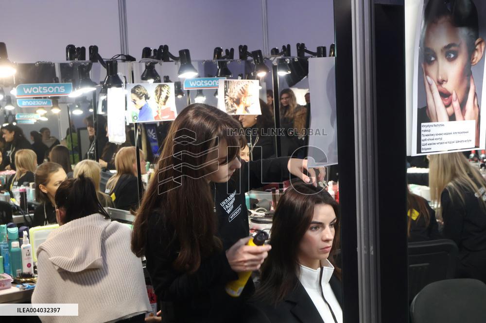 Khrystyna Rachytska presents new collection at UFW in Kyiv