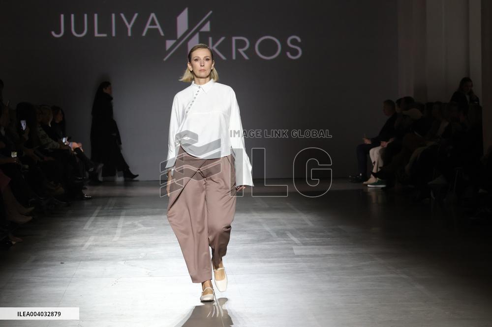 Juliya Kros fashion show at UFW in Kyiv