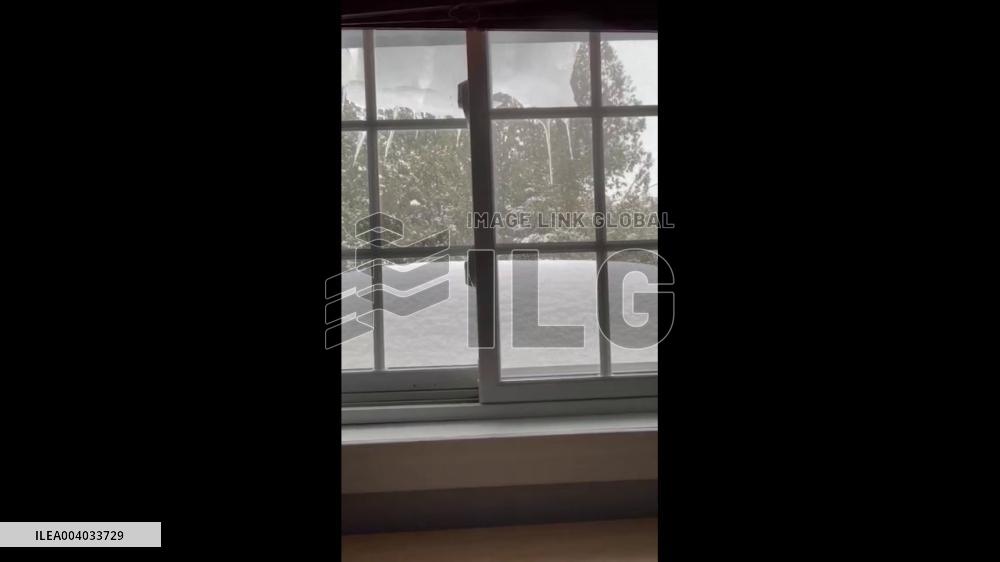 Canada: Heavy Snowfall Causes Travel Disruptions In Southern Ontario