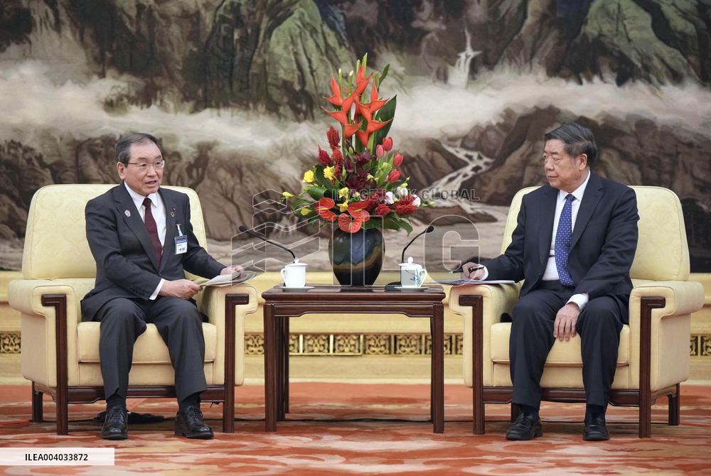 Keidanren chairman in Beijing