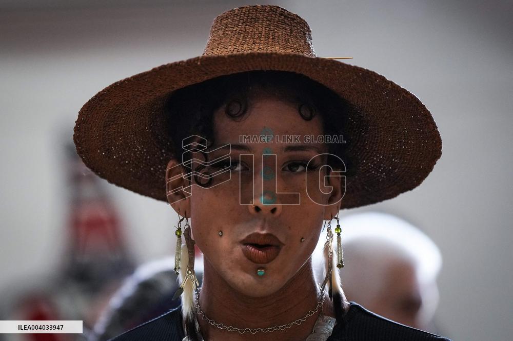 Trudeau Honours Haida Nation’s Land Title Recognition - Haida Gwaii