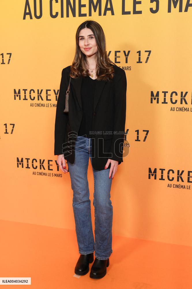 Mickey 17 Premiere - Paris