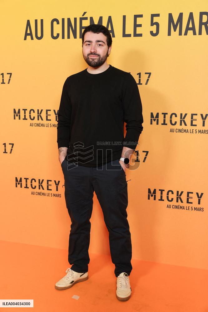 Mickey 17 Premiere - Paris