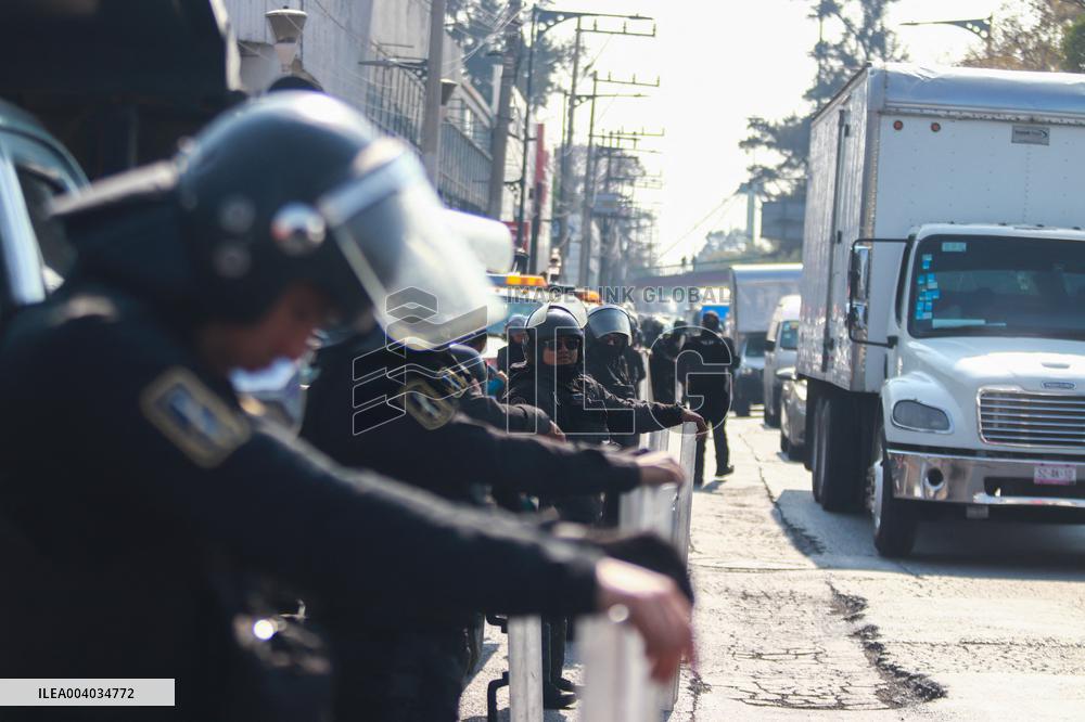 Riot Police Stop The Crane Drivers Demonstration - Mexico