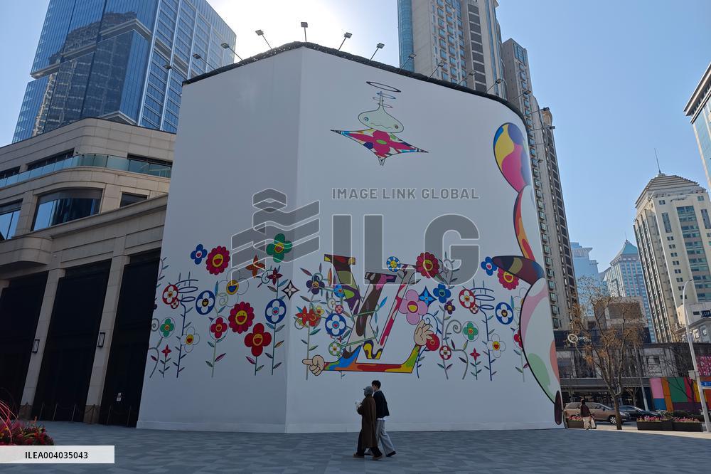 Giant LV AD in Shanghai