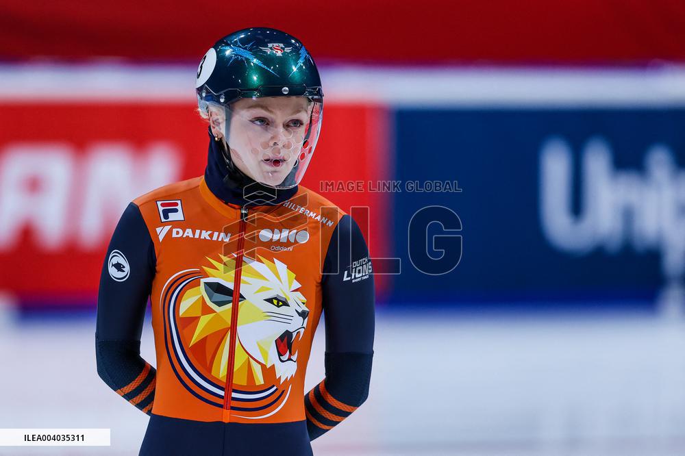 SPORT INVERNALI - Pattinaggio sul Ghiaccio - ISU World Tour Short Track - Milano 2025