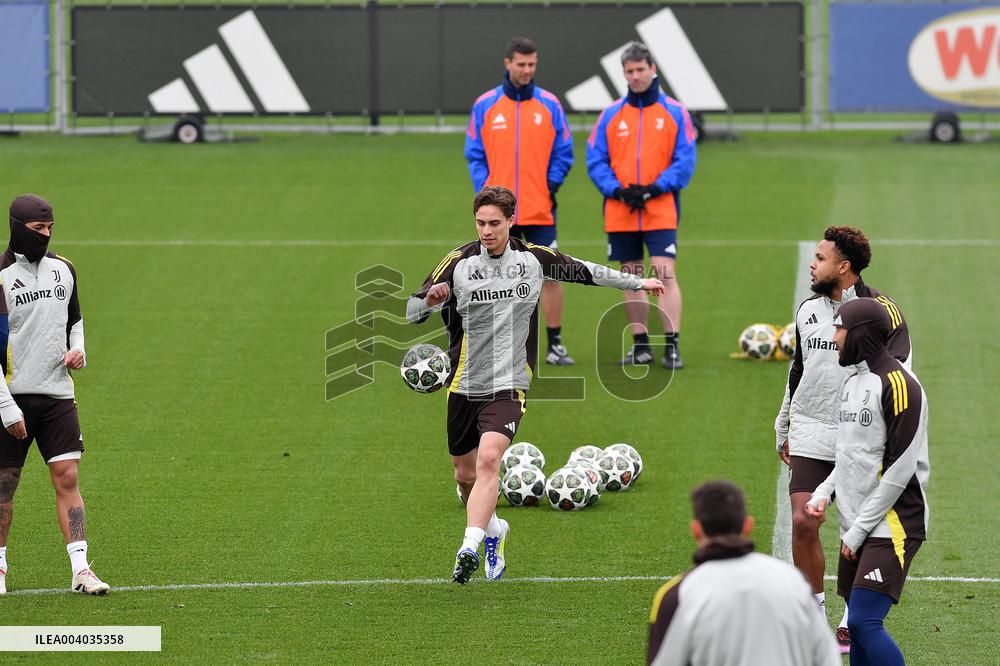 CALCIO - UEFA Champions League - Juventus Training