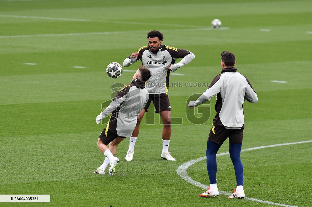 CALCIO - UEFA Champions League - Juventus Training