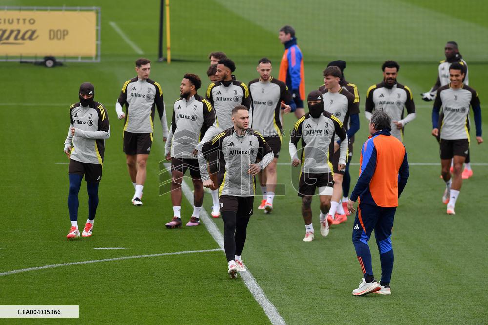CALCIO - UEFA Champions League - Juventus Training