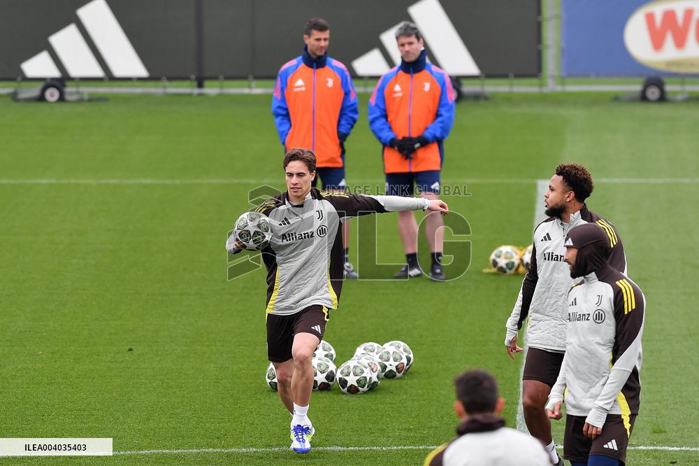 CALCIO - UEFA Champions League - Juventus Training