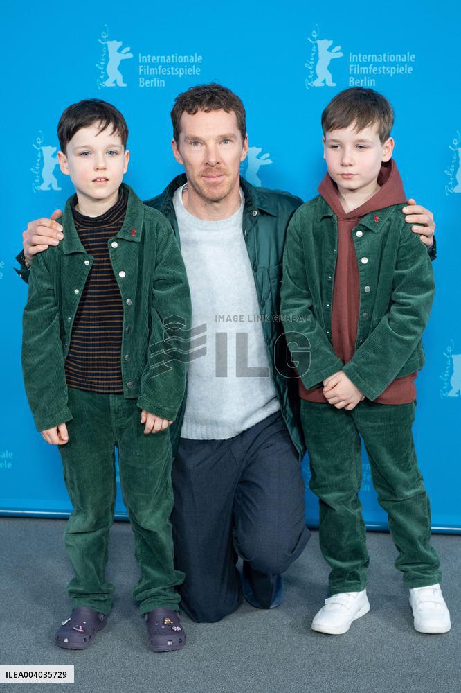 Berlinale The Thing with Feathers Photocall