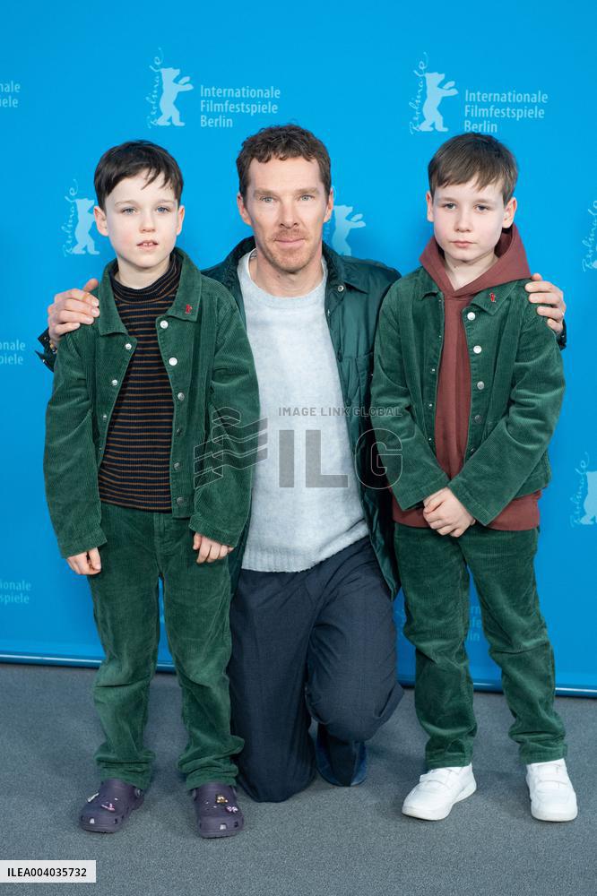 Berlinale The Thing with Feathers Photocall
